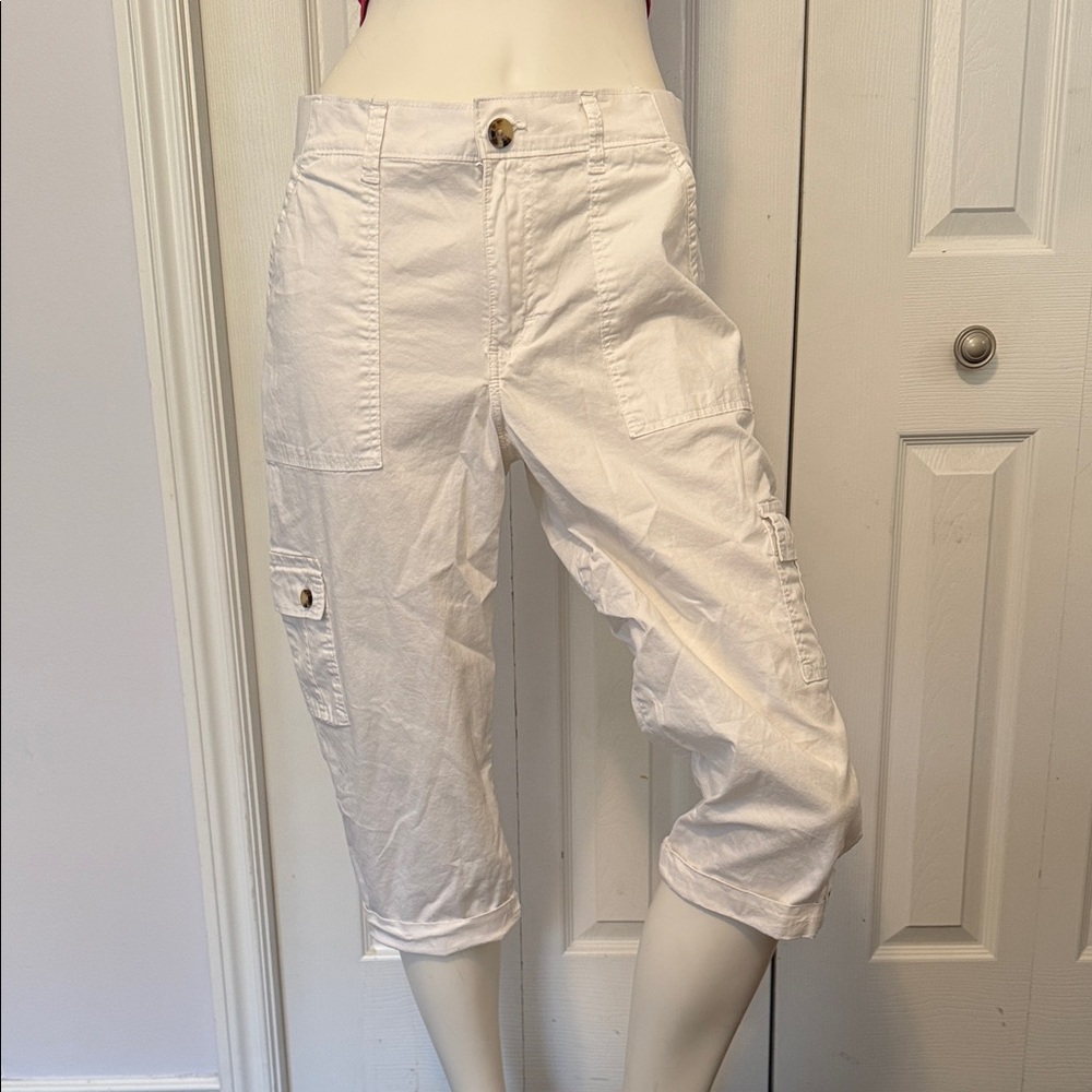 LEE White Cargo Capri Pants. Create a bundle and save!